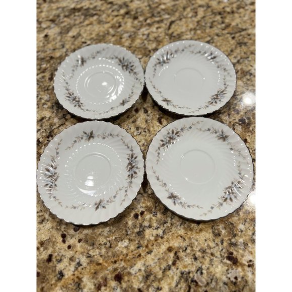 Mikasa Fine China - Alyce Pattern - 4 Saucers - Picture 4 of 4